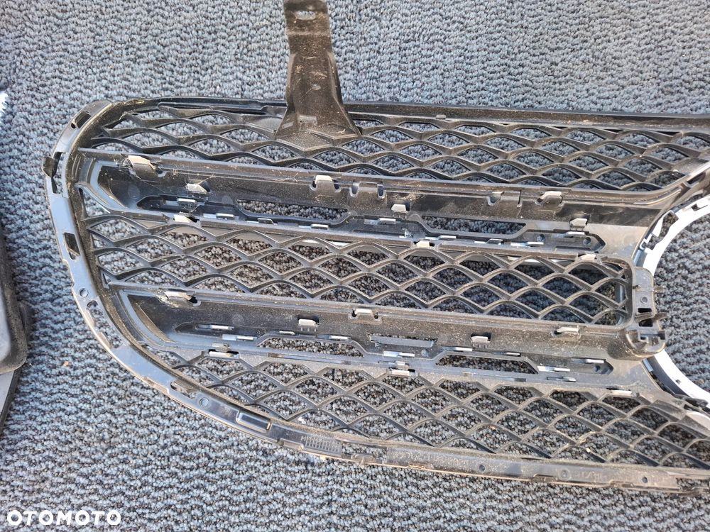 MERCEDES GLC W253 A253 LIFT 19-23r ATRAPA GRILL - 11