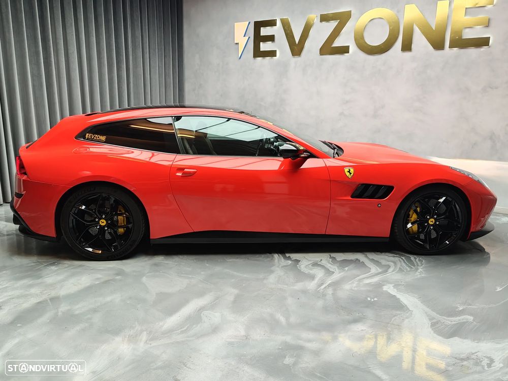 Ferrari GTC4 Lusso T - 6