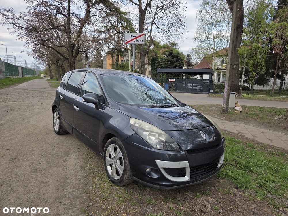 Renault Scenic - 1
