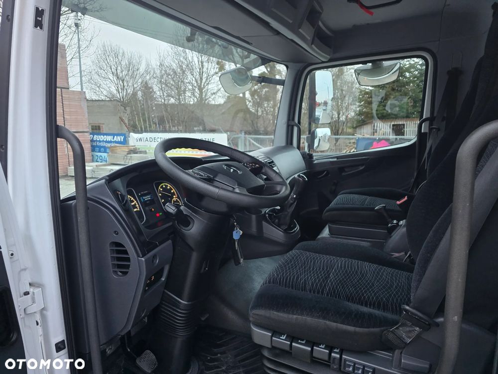 Mercedes-Benz Atego/Wywrotka/Manual/Blokada mostu - 27