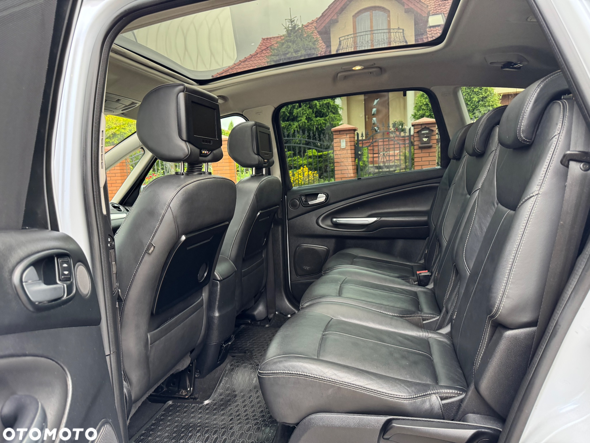 Ford S-Max 2.0 TDCi DPF Titanium - 17