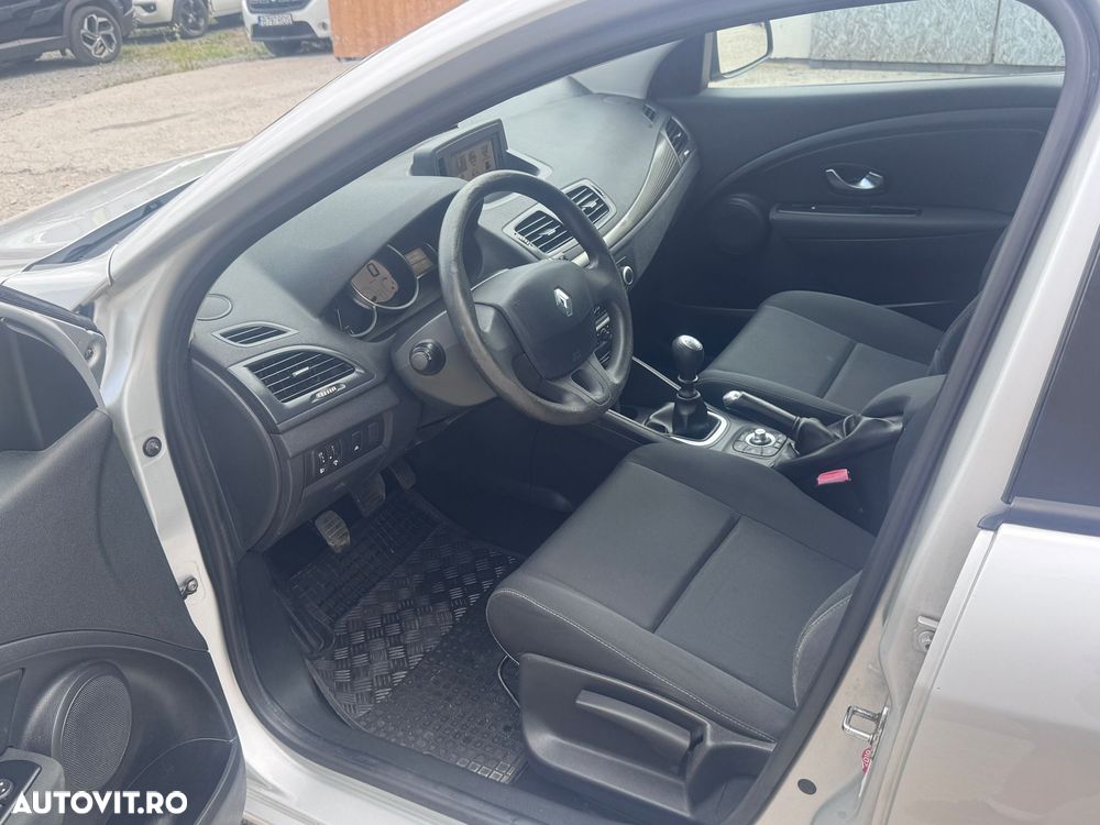 Renault Megane 1.5 dCi Dynamique - 10