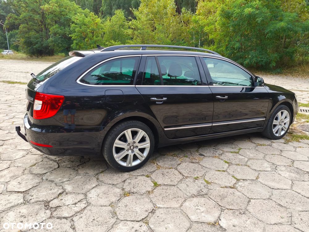 Skoda Superb 2.0 TDI Elegance - 28