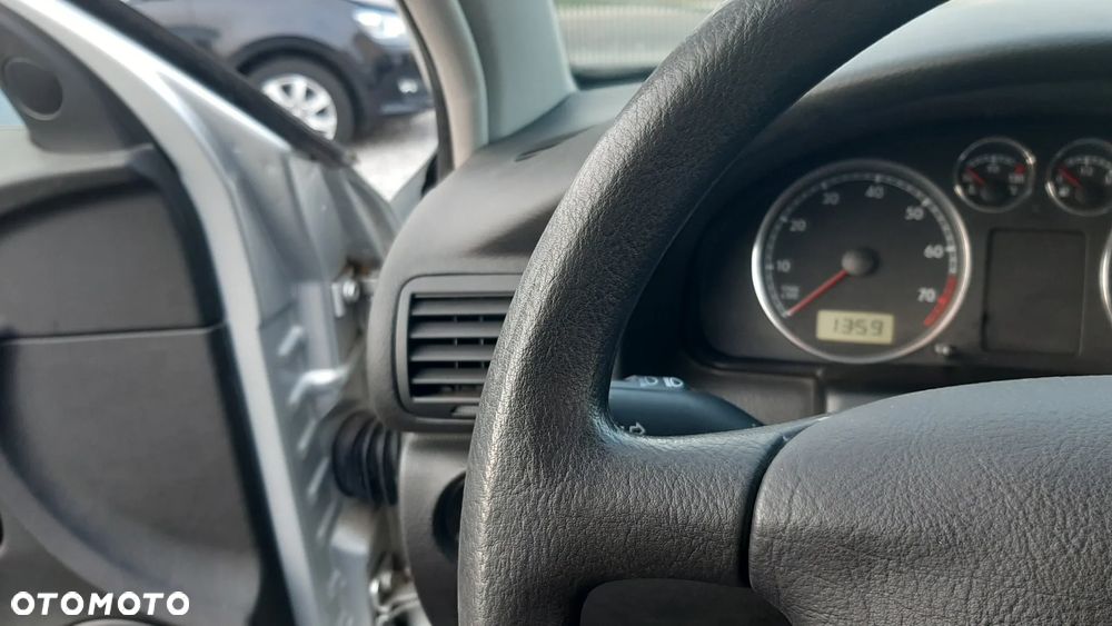 Volkswagen Passat 2.0 - 10