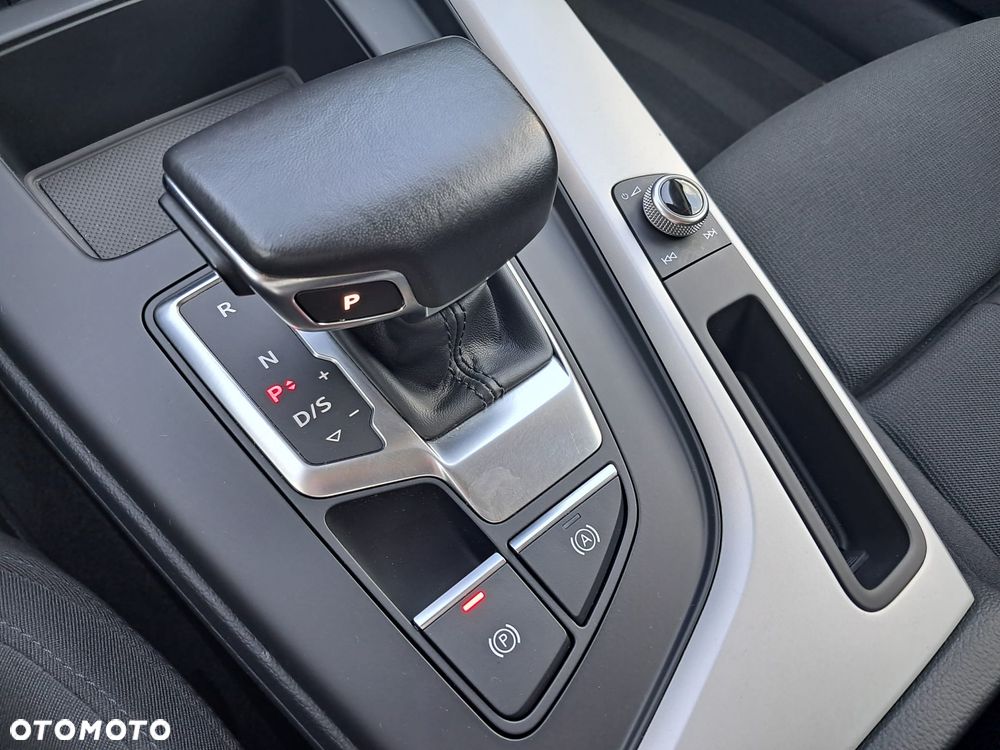 Audi A4 Avant 35 TFSI mHEV S tronic - 29