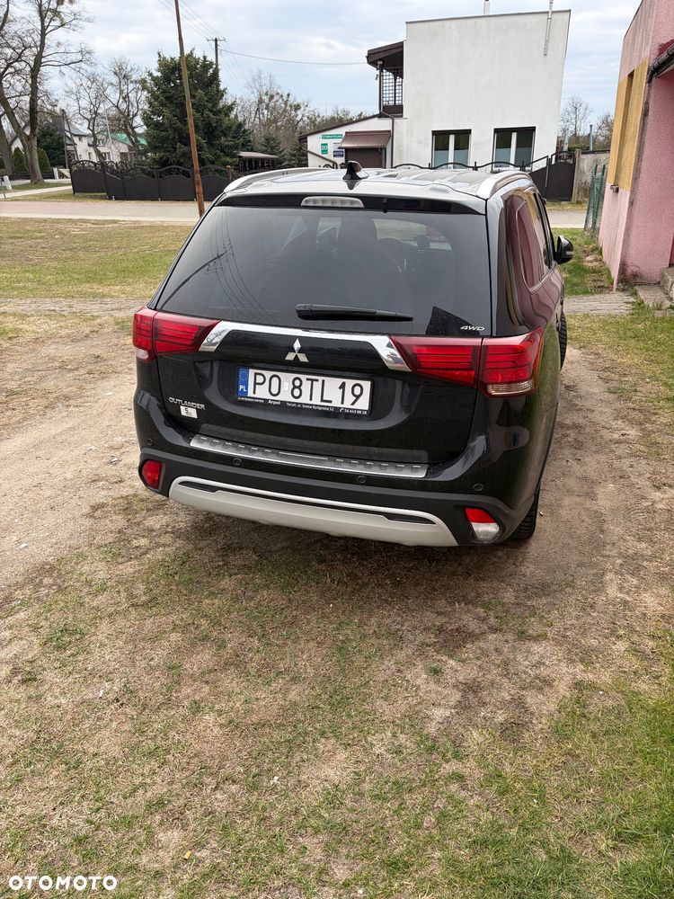 Mitsubishi Outlander 2.0 Instyle SDA 4WD CVT - 3