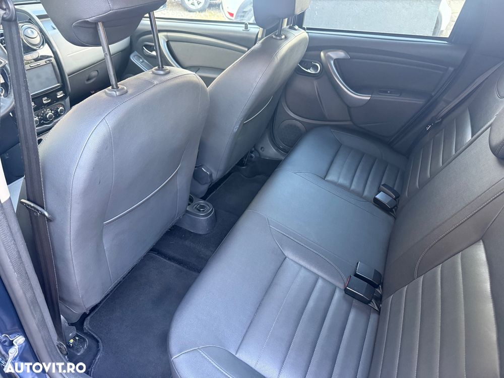 Dacia Duster TCe 125 4x2 Blackshadow - 11