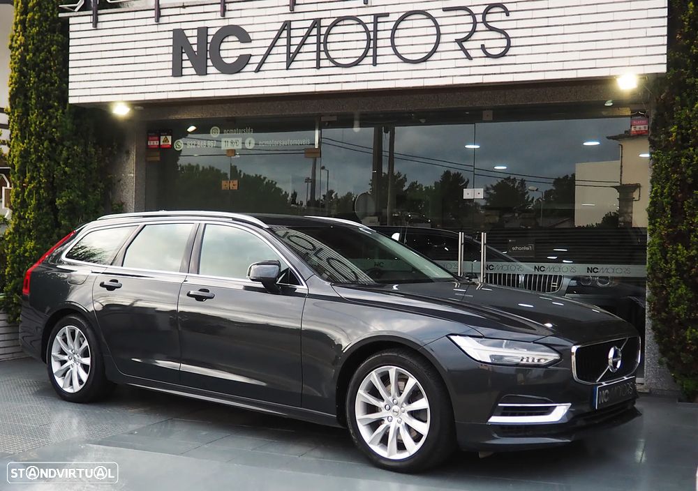 Volvo V90 2.0 T8 Momentum Plus AWD Geartronic - 3