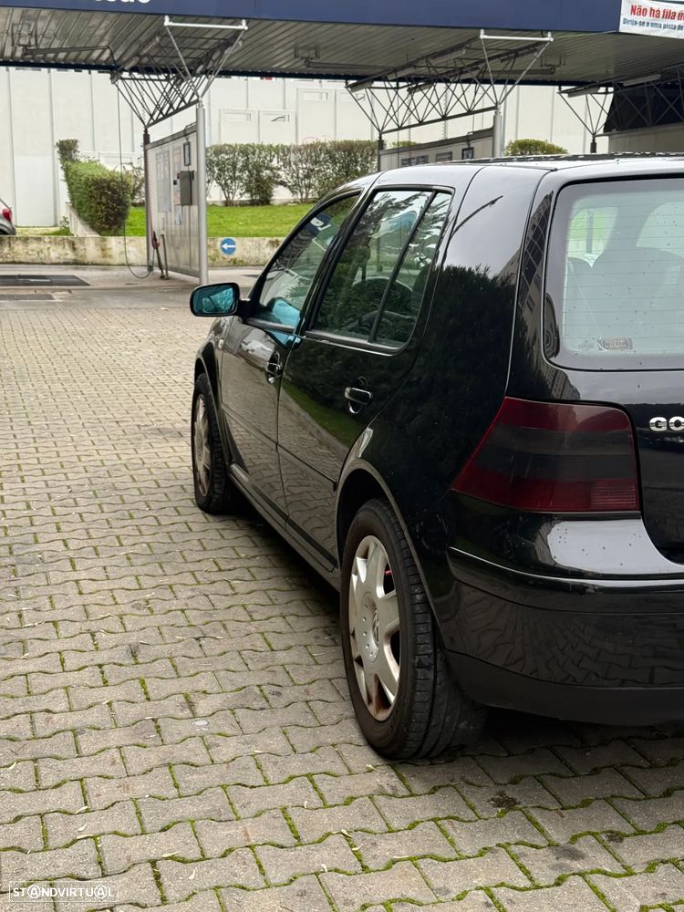VW Golf 1.9 TDi 25 Anos - 9
