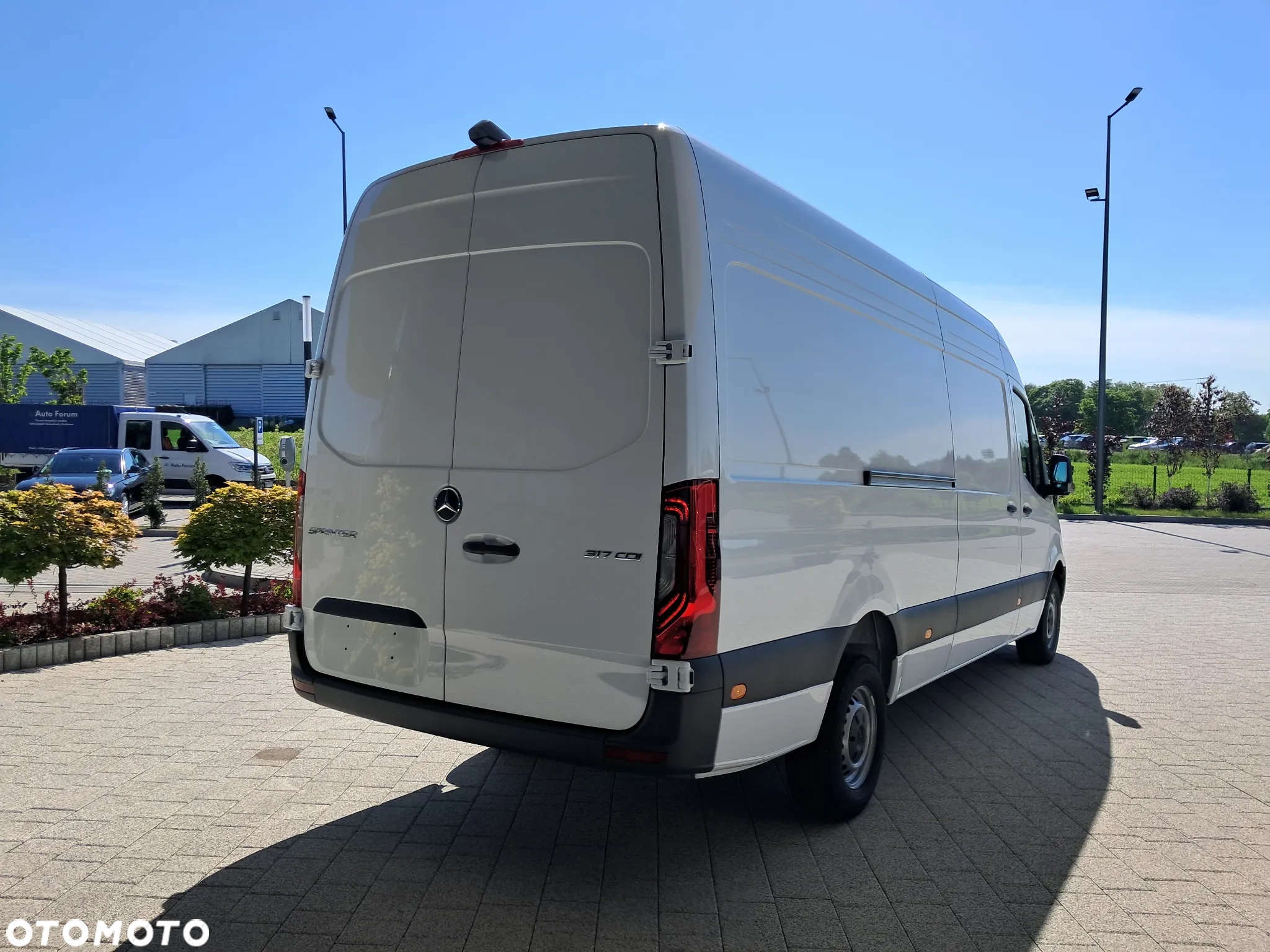 Mercedes-Benz Sprinter - 6