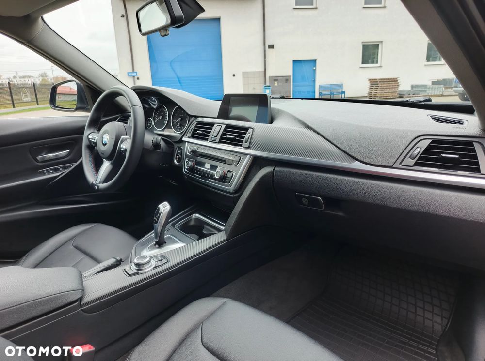 BMW Seria 3 325d - 16
