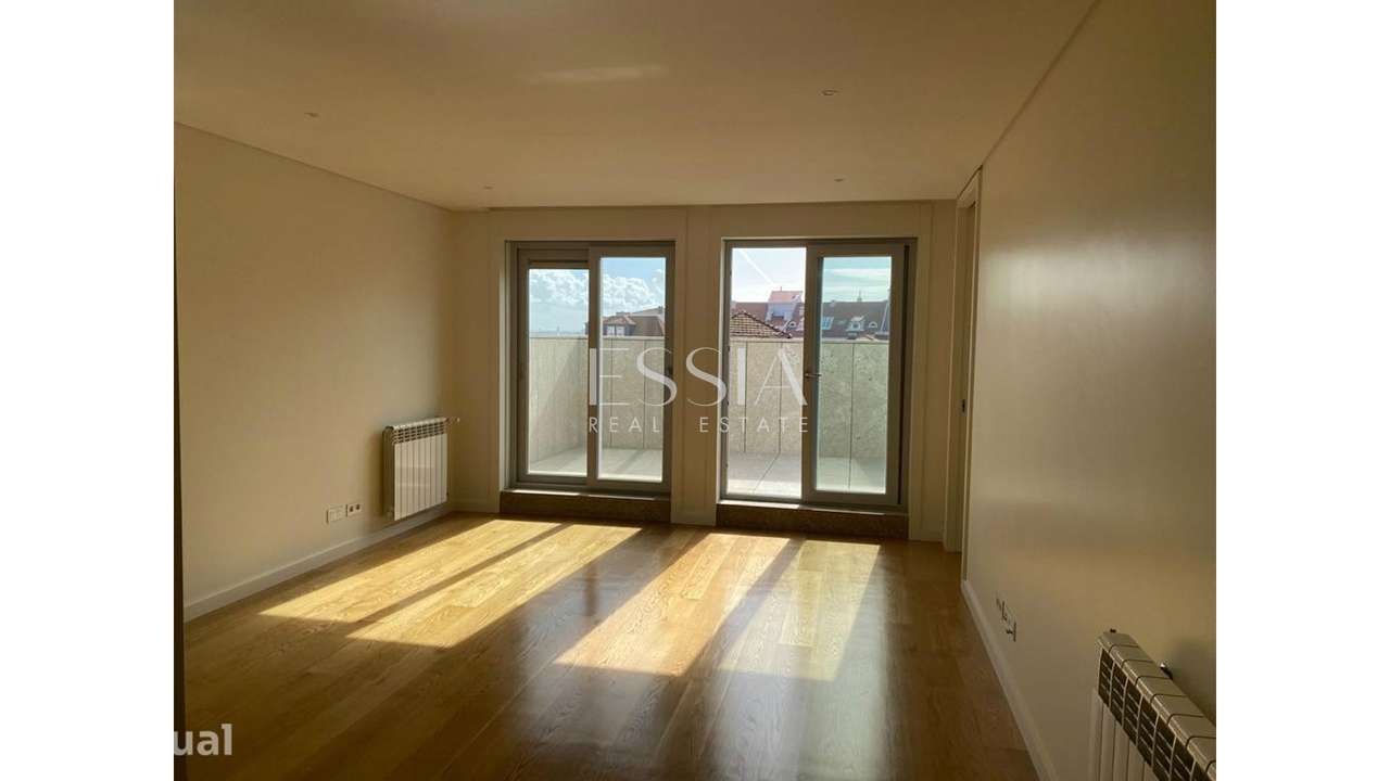 Apartamento T1 com Lugar de Garagem e Arrumos - Grande imagem: 3/10