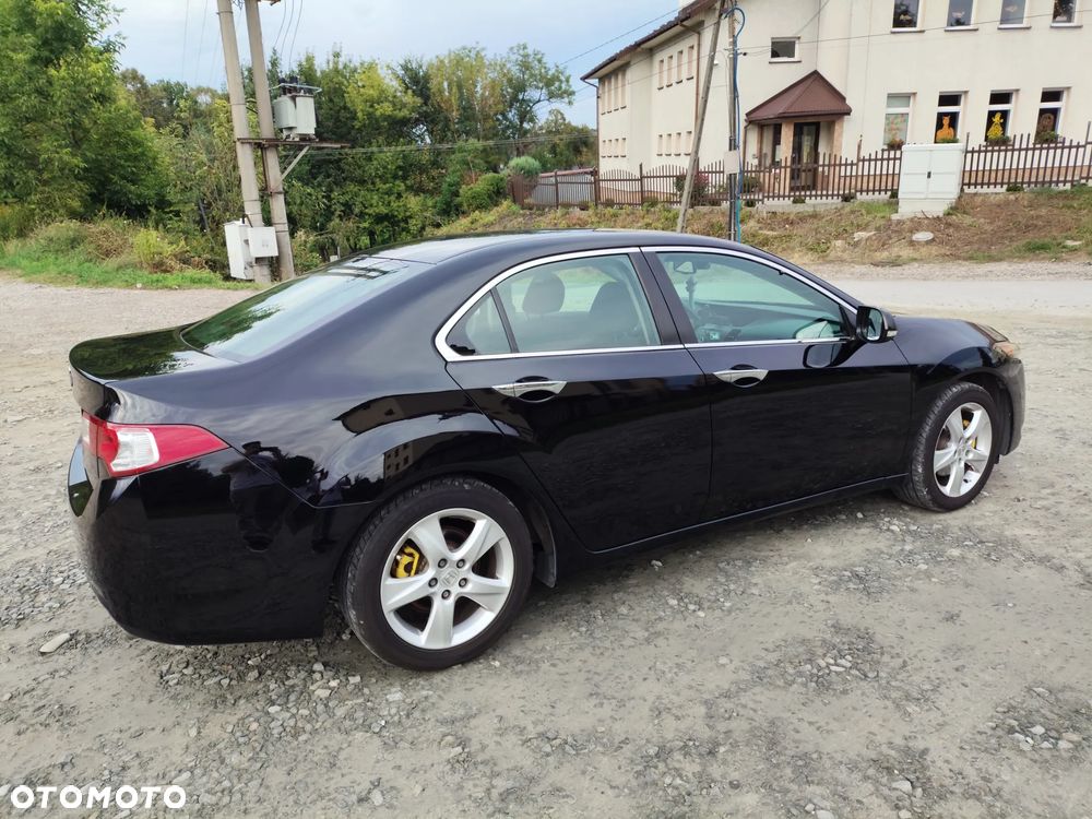 Honda Accord 2010 photo 4