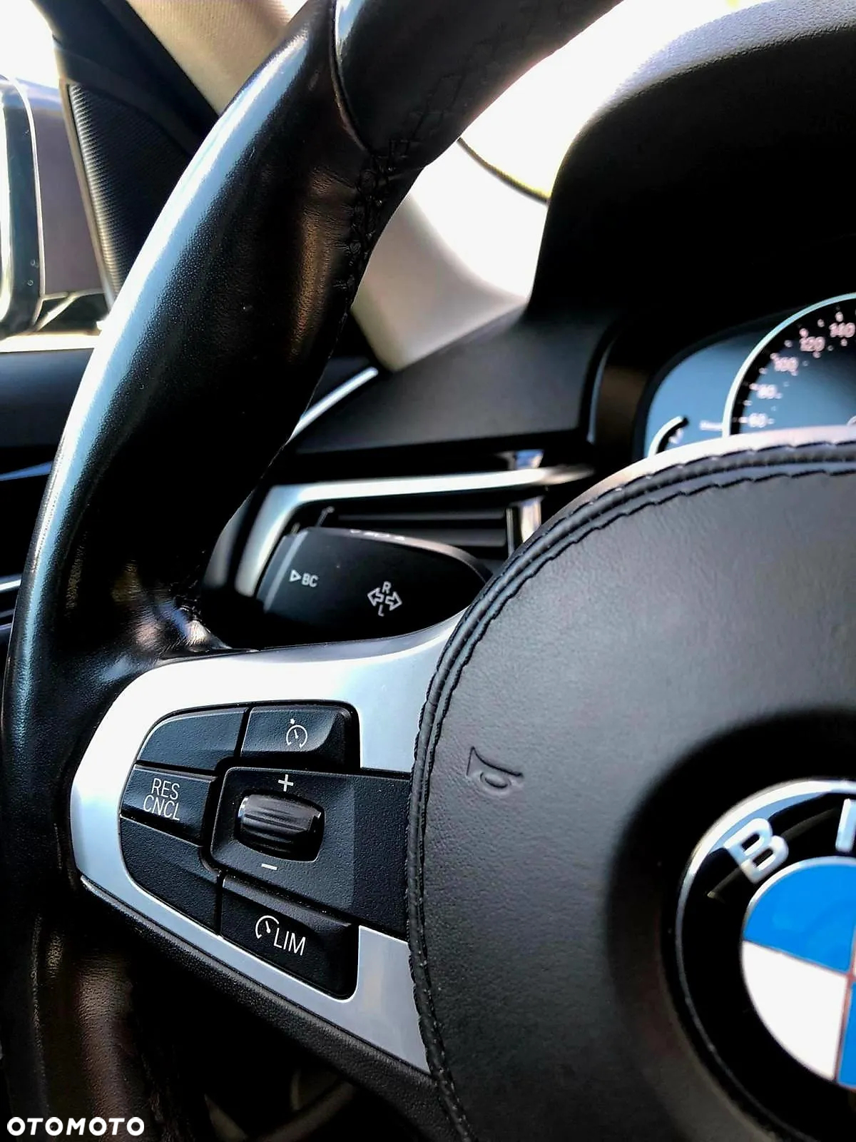 BMW Seria 5 520d Sport Line - 15