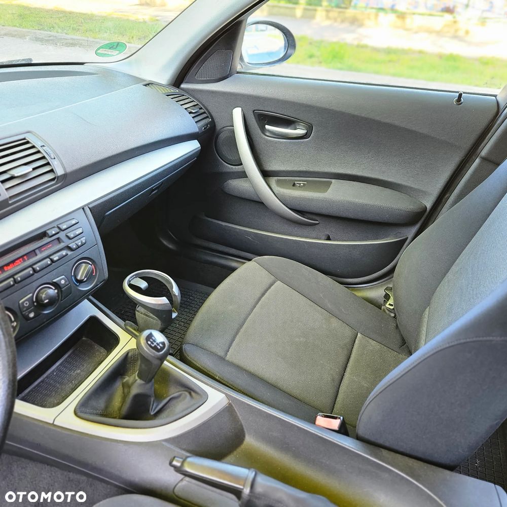 BMW Seria 1 116i - 14