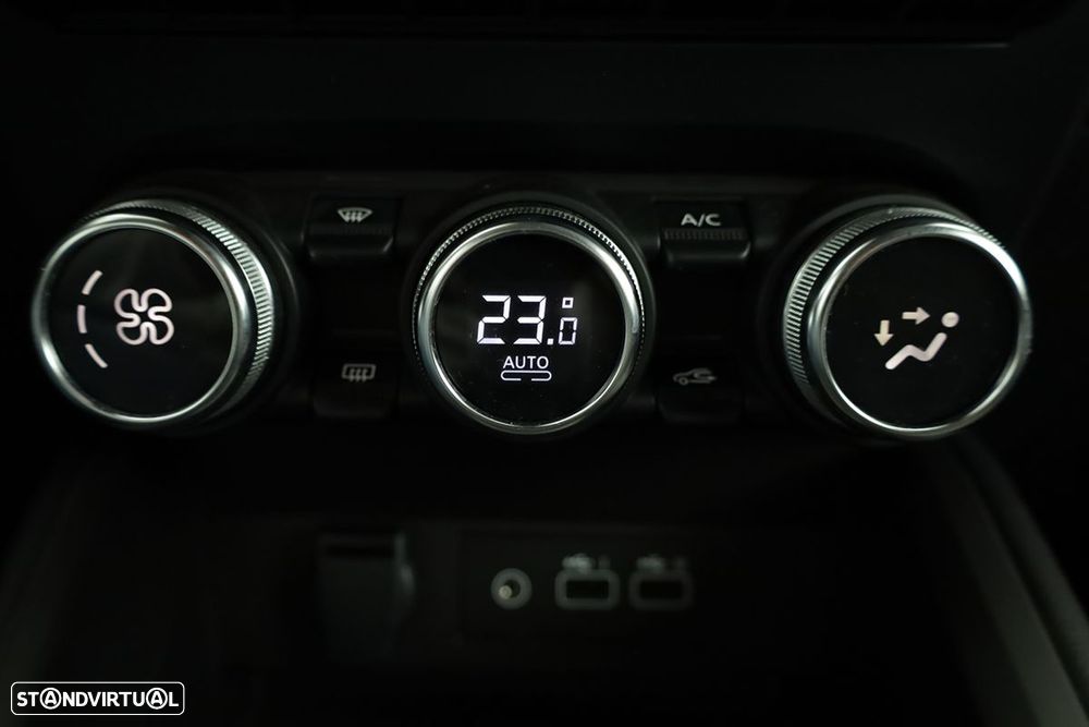 Mitsubishi Colt 1.0 MPI-T Invite - 11