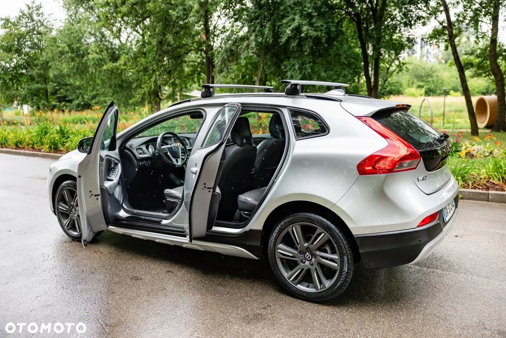 Volvo V40 D2 - 14