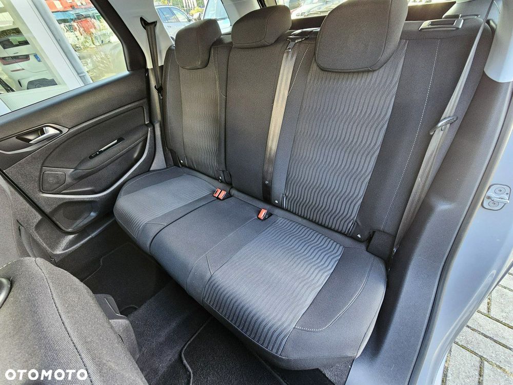 Peugeot 308 1.6 BlueHDi Allure S&S - 16