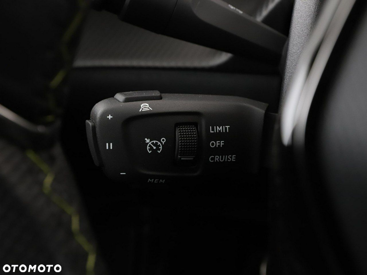 Peugeot 208 PureTech 100 GT Pack - 33