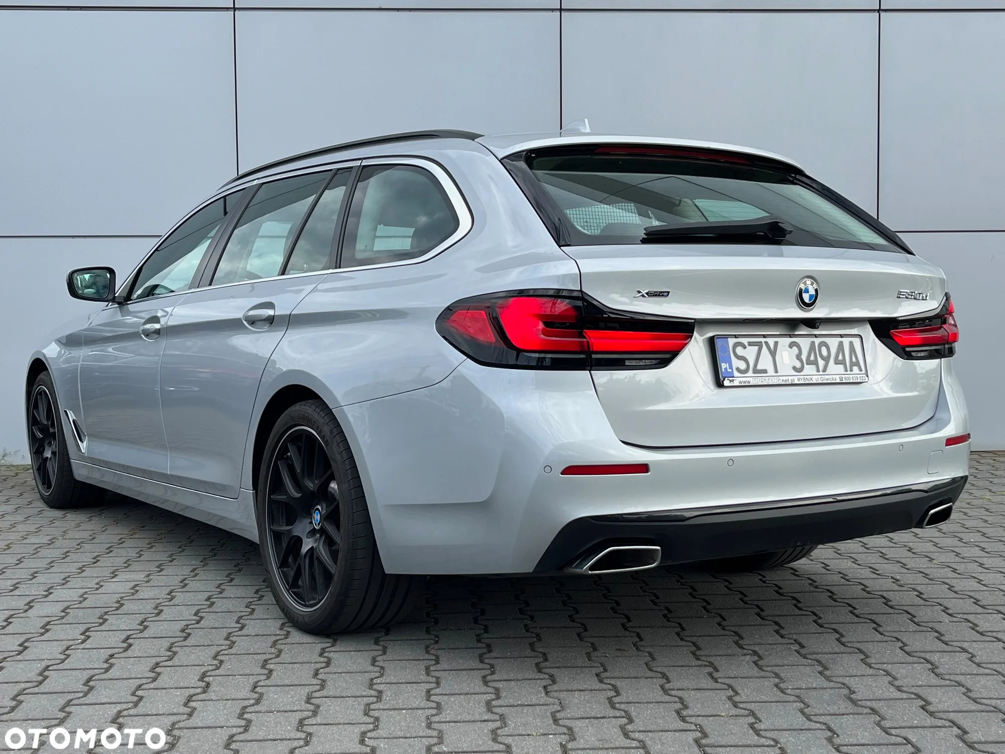 BMW Seria 5 520d xDrive Sport - 9