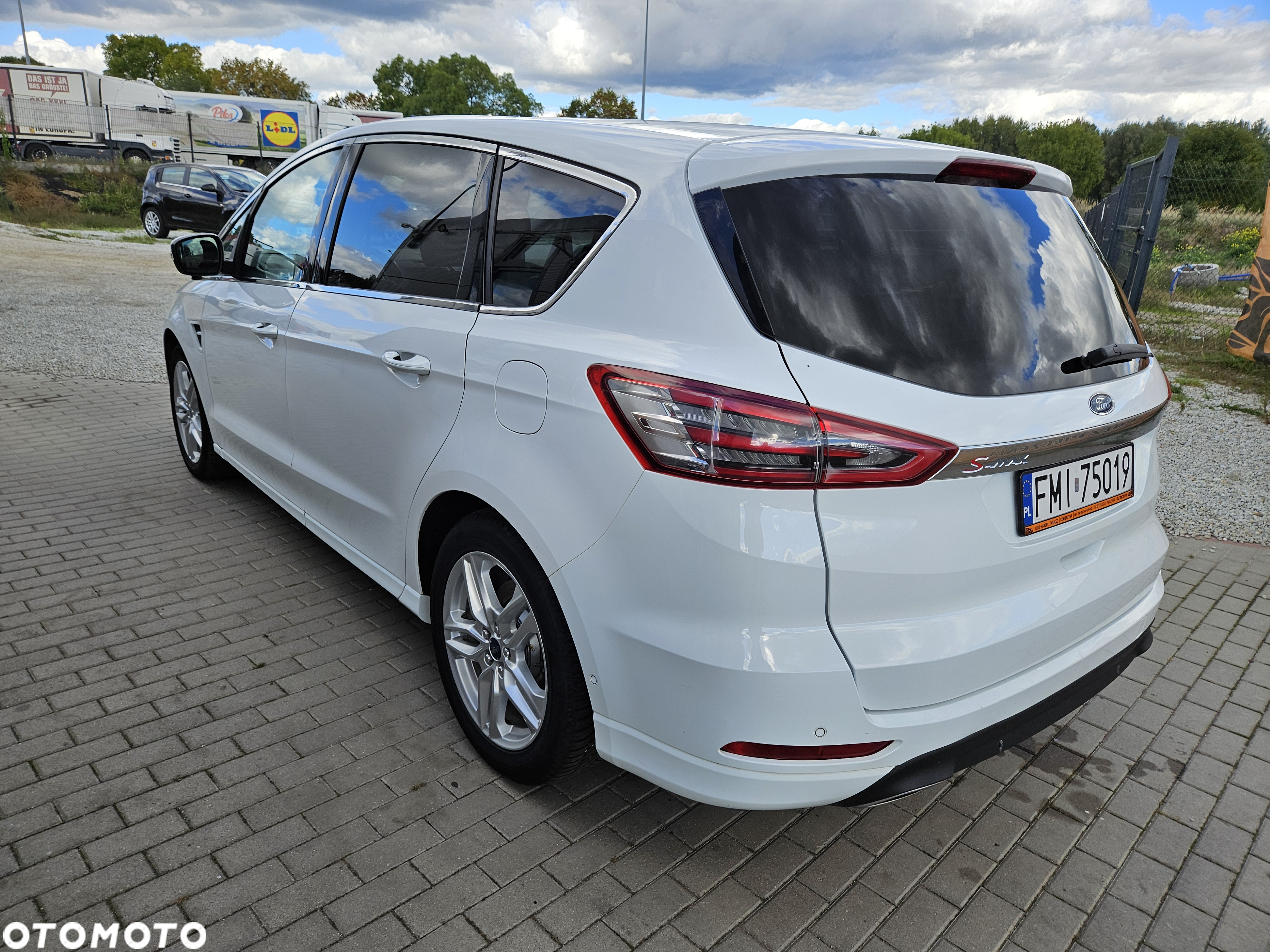 Ford S-Max 2.0 TDCi Titanium PowerShift - 8