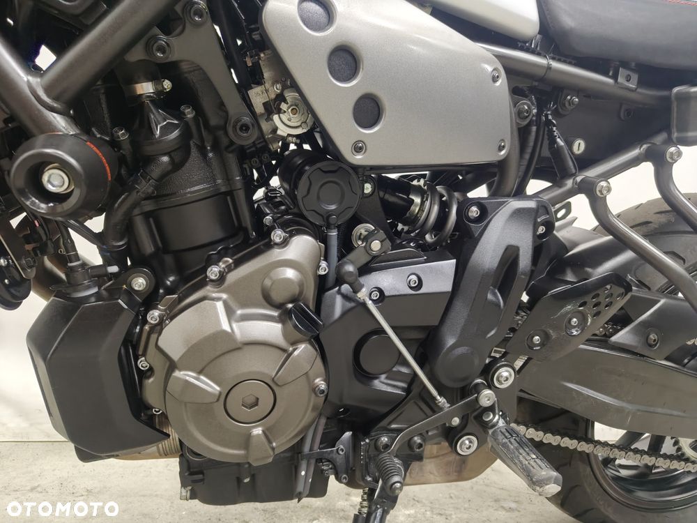 Yamaha XSR - 24