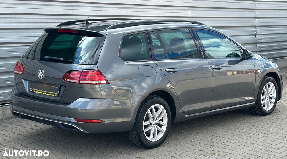 Volkswagen Golf 1.6 TDI Highline - 9
