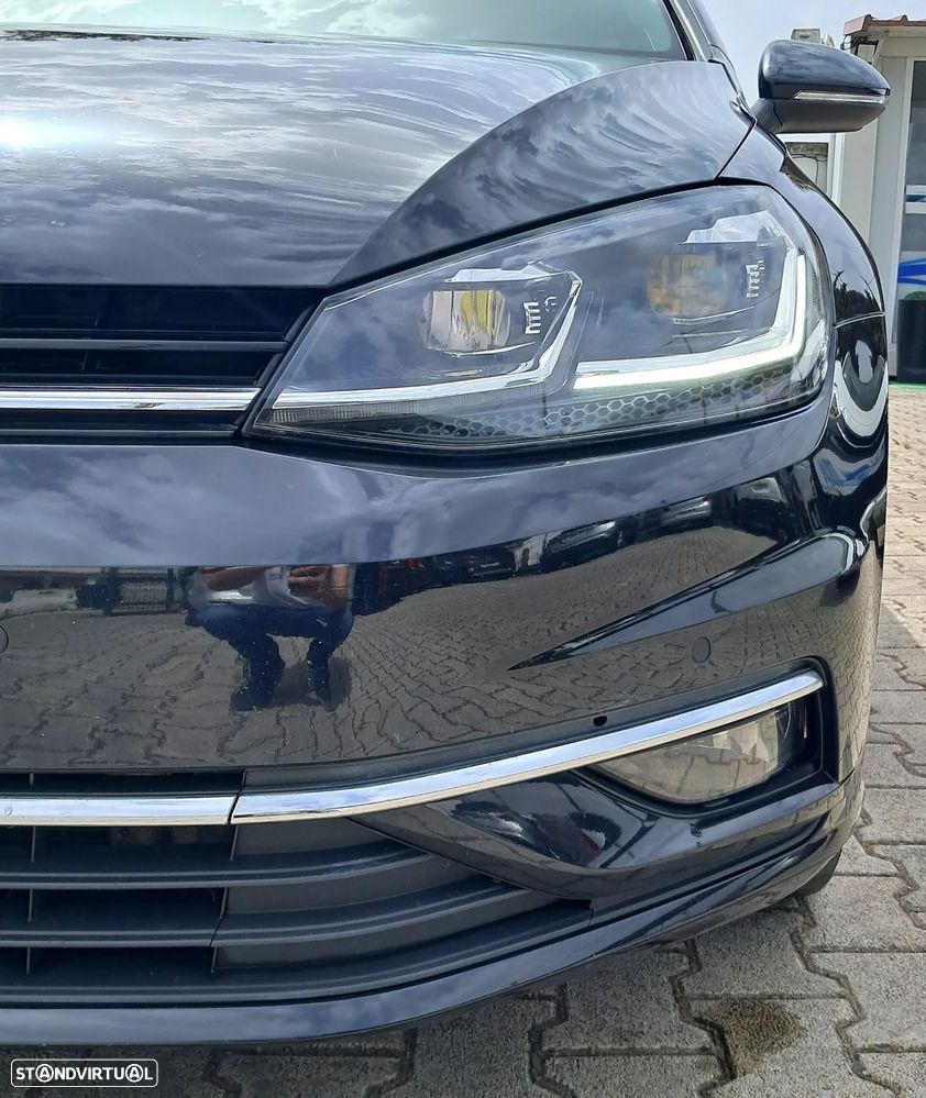 Volkswagen Golf Variant 1.6 TDi Confortline DSG — fotografia 16