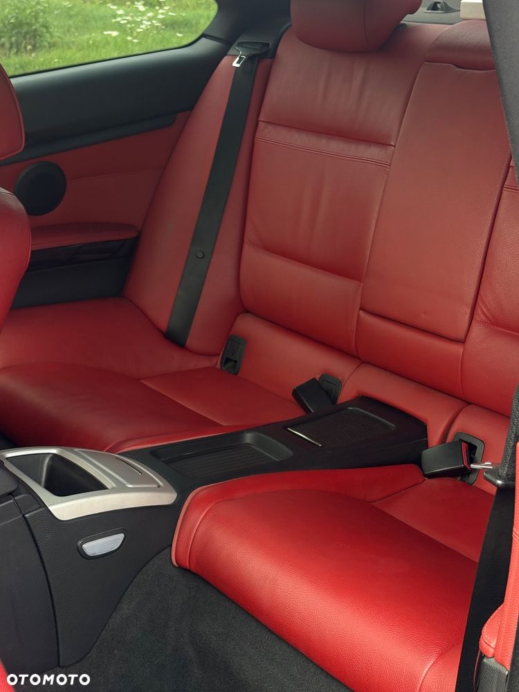 BMW Seria 3 320i M Sport Edition - 12