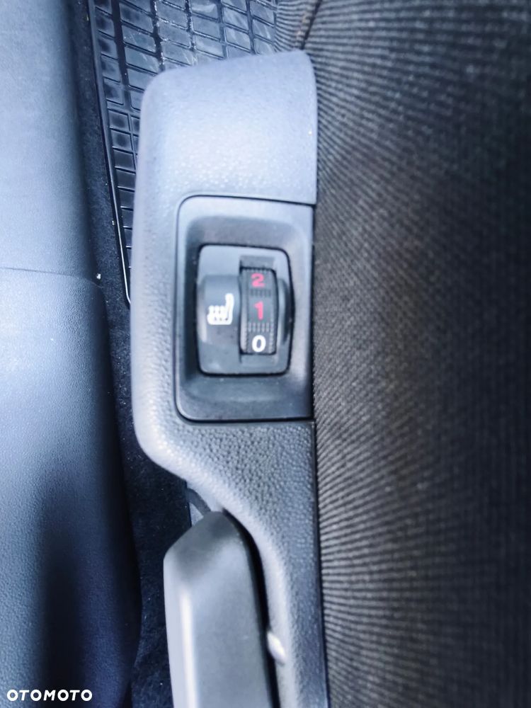 Citroën C3 1.2 PureTech Max EAT6 - 9