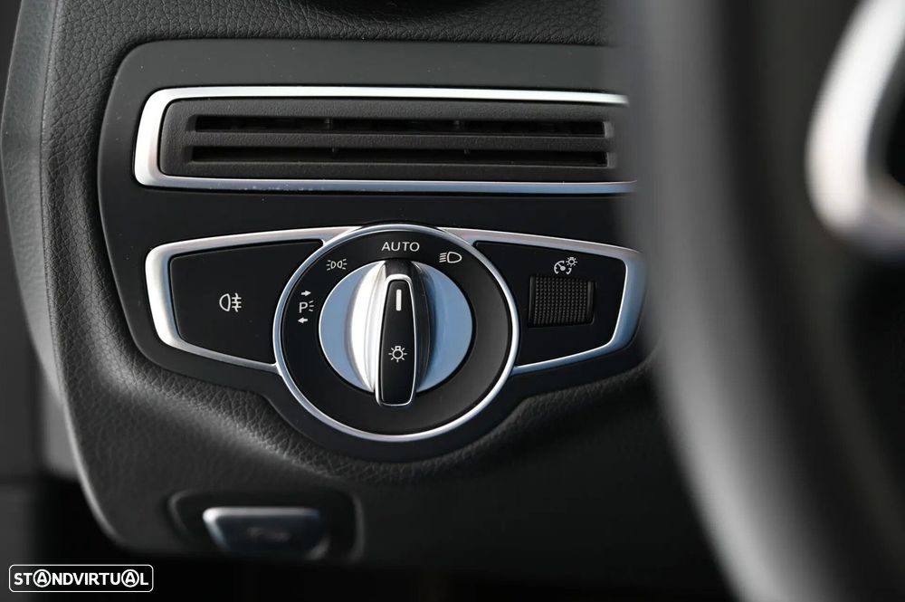 Mercedes-Benz C 300 de Avantgarde - 25