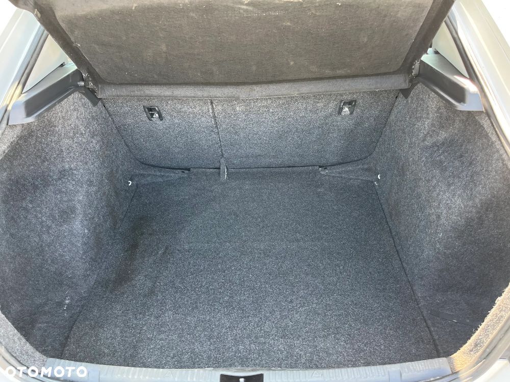 Skoda RAPID 1.6 TDI DPF Active - 10