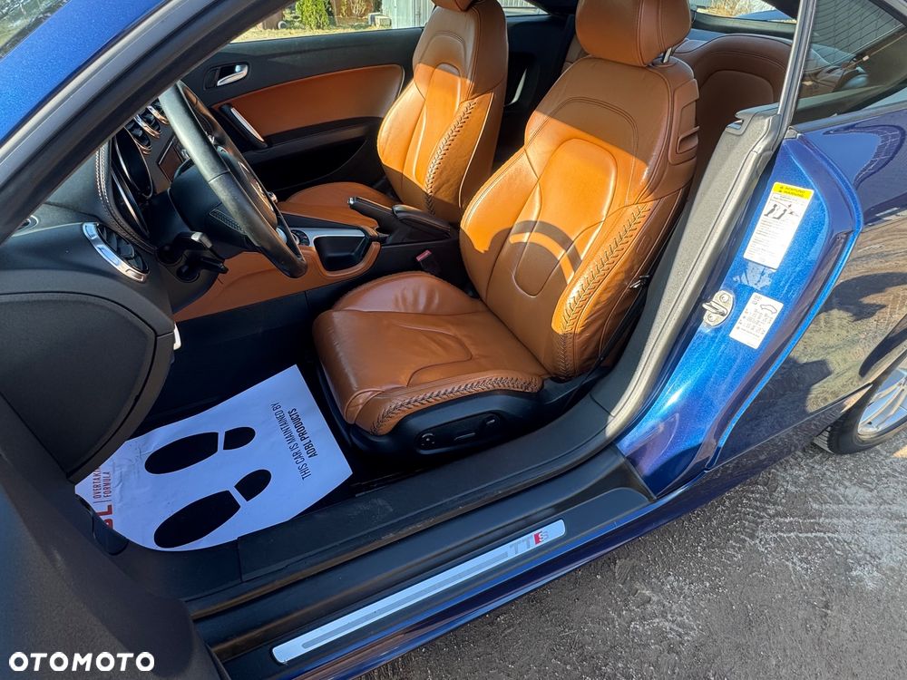 Audi TT S Coupé - 20