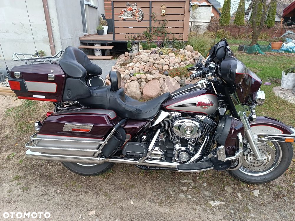 Harley-Davidson FLHTCU Ultra - 2