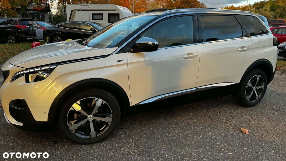 Peugeot 5008 - 5