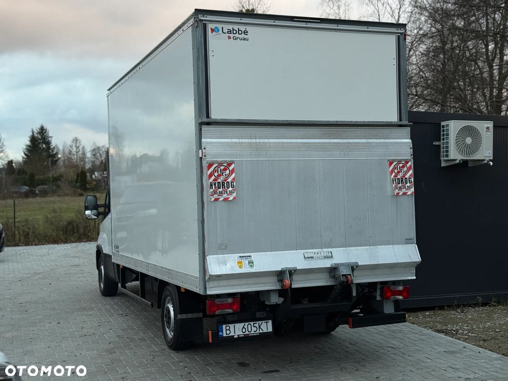 Iveco Daily 35S16 3.0 HPI 160KM / 2021 ROK / Kontener 4,2m + Winda Dhollandia 750KG / ZAREJESTROWANY W PL - 15