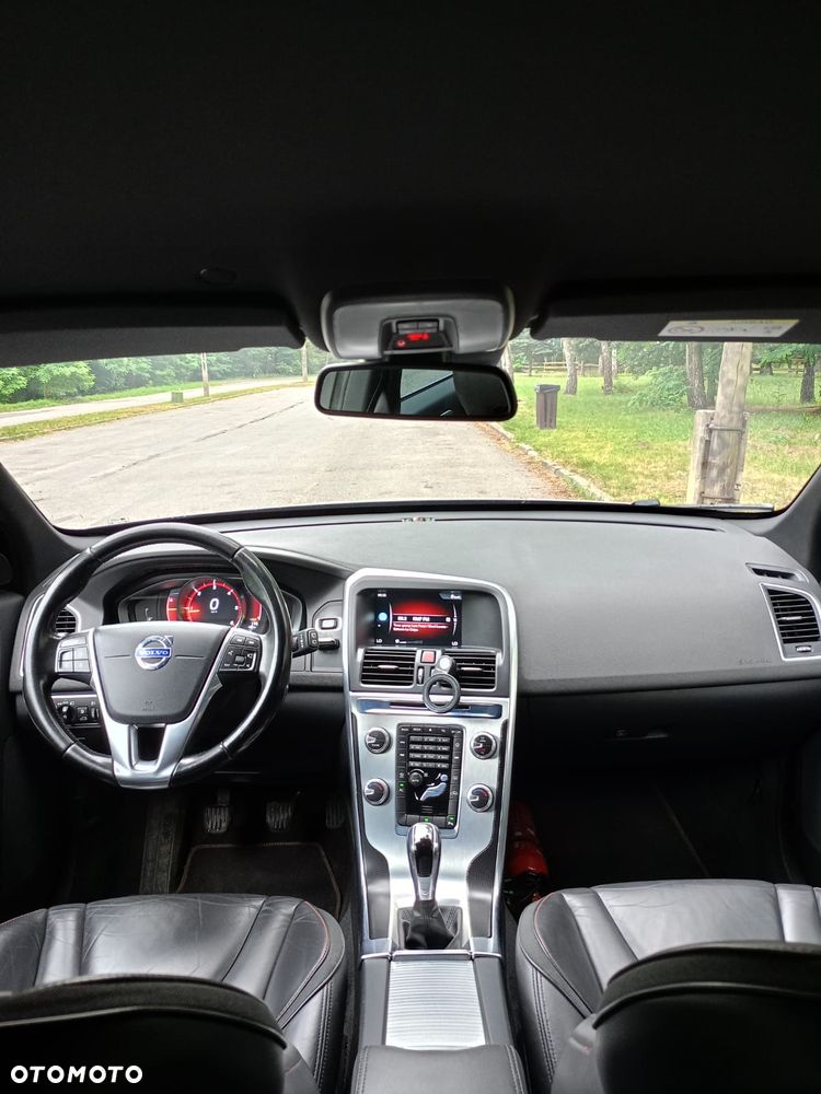 Volvo XC 60 D4 Drive-E Ocean Race - 14