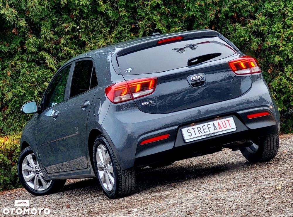 Kia Rio - 20