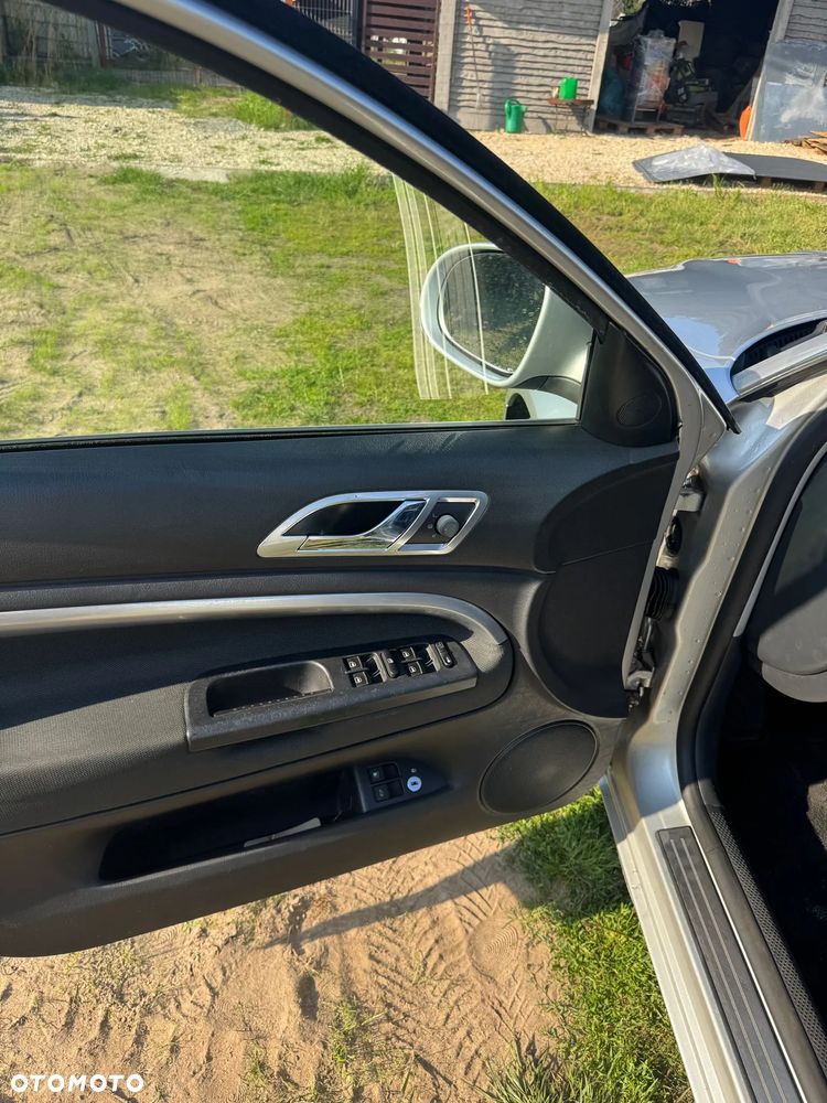 Skoda Superb 2.0 TDI DPF Ambiente - 10
