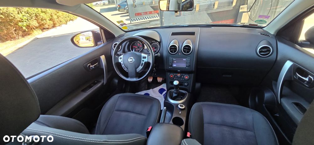 Nissan Qashqai 1.6 dCi 4 x 4 DPF Start/Stop tekna - 35