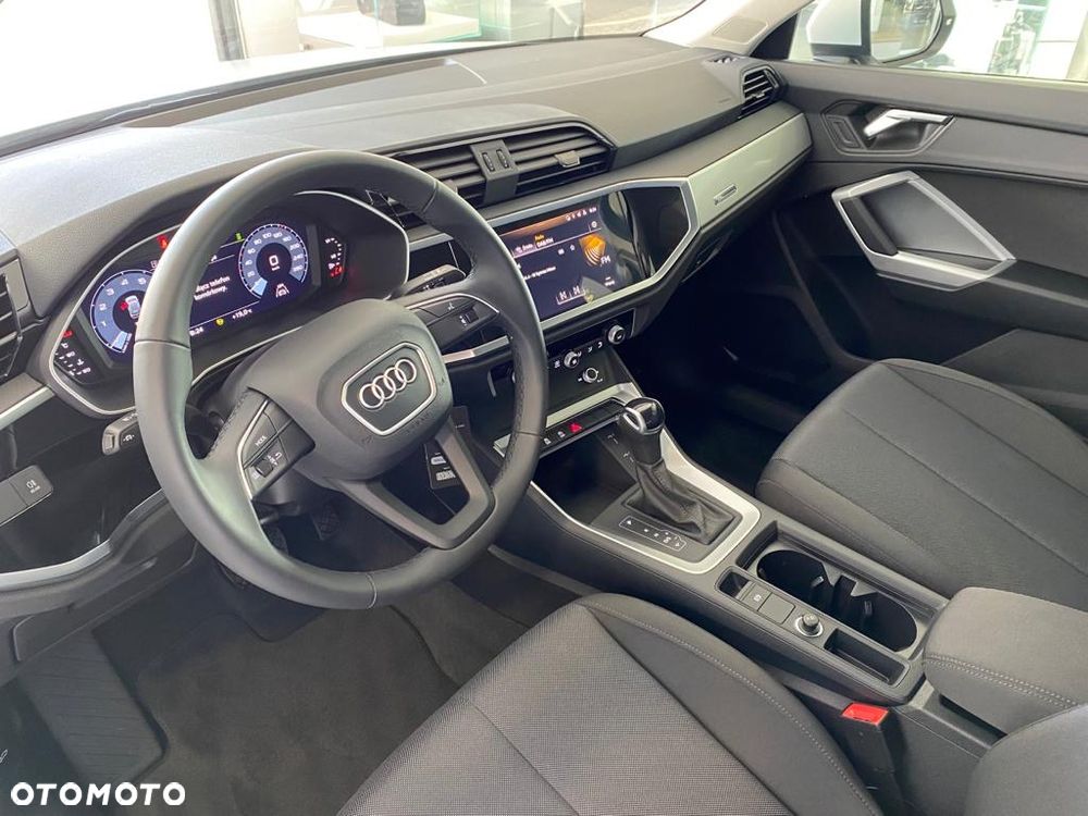 Audi Q3 35 TFSI Advanced S tronic - 13