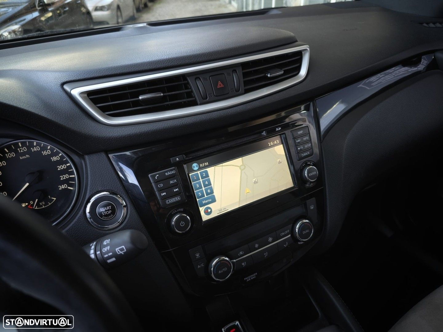 Nissan Qashqai 1.6 dCi Tekna Premium 17 360 S&S - 22