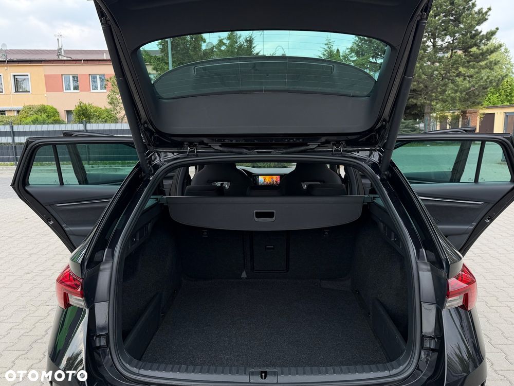 Skoda Octavia 2.0 TDI DSG RS - 35