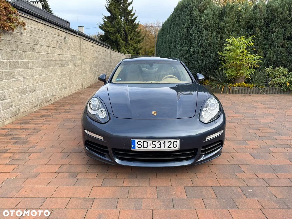 Porsche Panamera 2015 photo 2