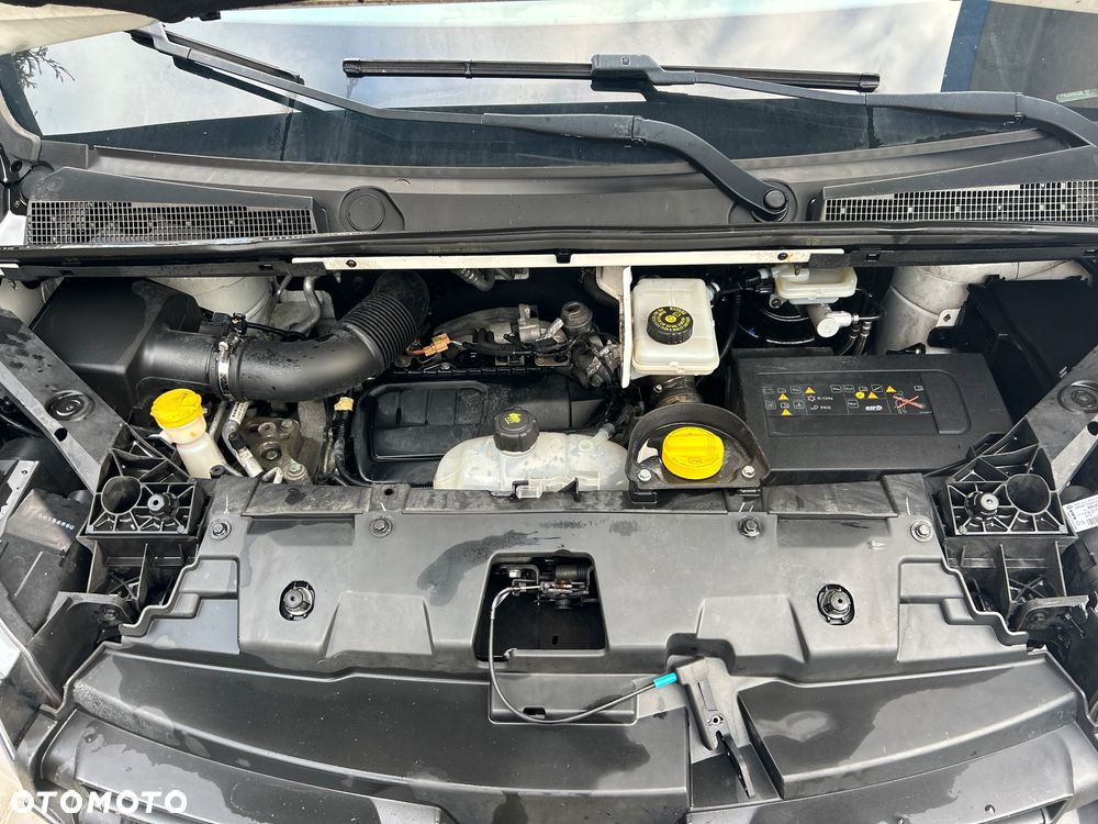Renault Trafic - 15