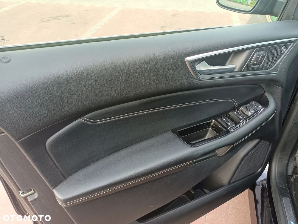 Ford Edge 2.0 EcoBlue Twin-Turbo 4WD Titanium - 8
