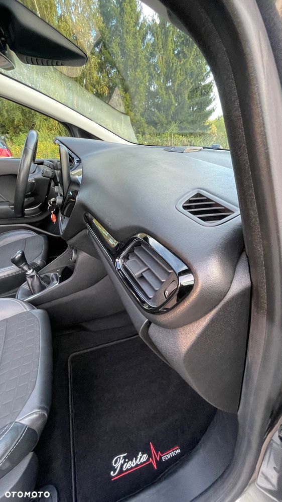 Ford Fiesta 1.0 EcoBoost Titanium - 19