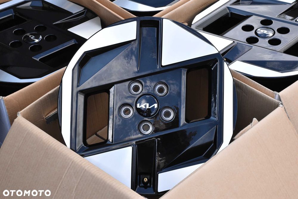 NOWE Felgi OEM Kia EV3 GT LINE 52910-EV100 18" ORYGINAL - 2