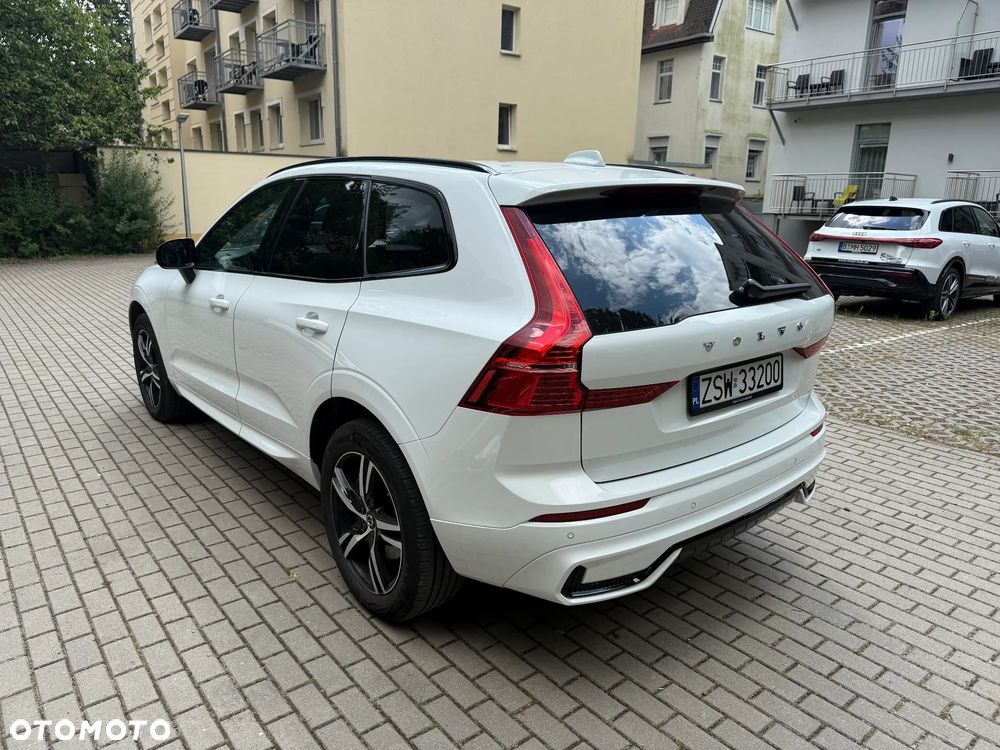Volvo XC 60 B4 B R-Design - 2