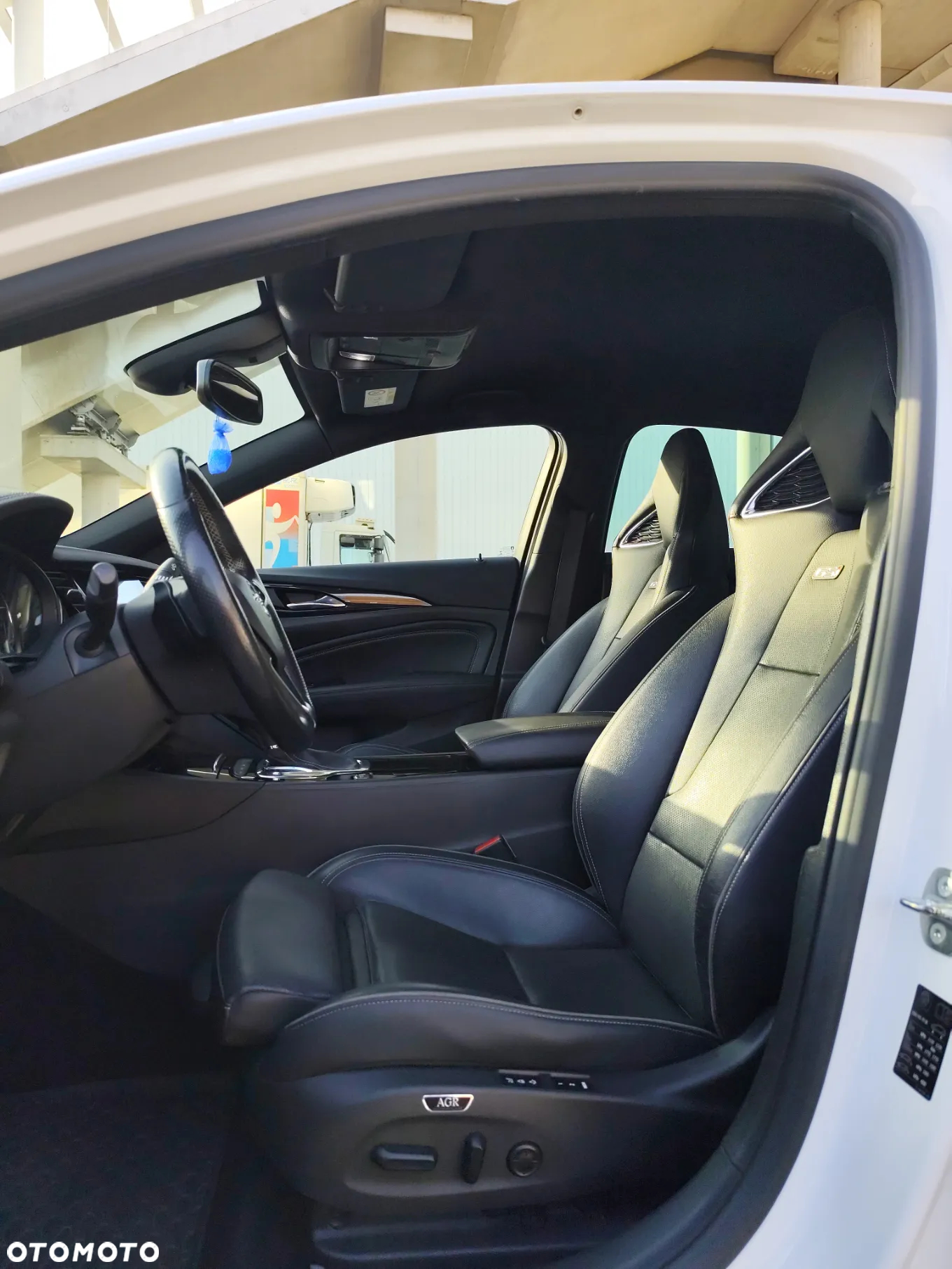 Opel Insignia 2.0 CDTI 4x4 GSi S&S - 27